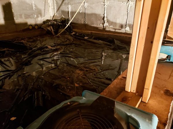 Crawlspace Water Cleanup in South Lyon